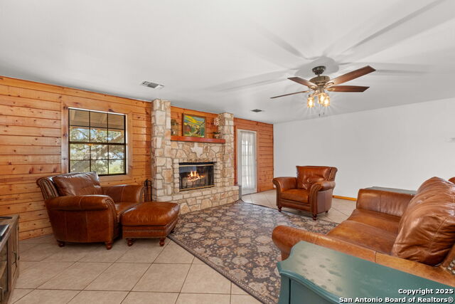 Image 13 of 41 For 795 County Road 368