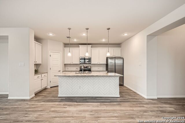 Image 10 of 33 For 8319 Sunrise Glen