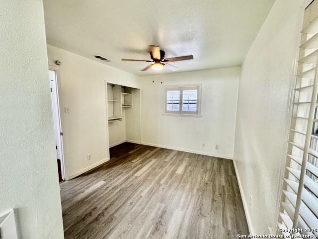 Image 11 of 14 For 4810 Wordsworth