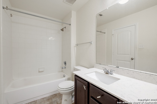 Image 8 of 11 For 8938 Victoria Lake