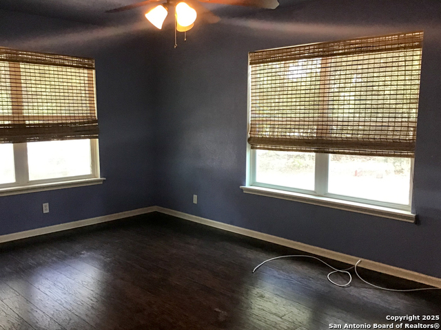 Image 7 of 11 For 75 Freeman