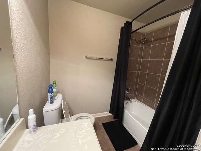 Image 28 of 41 For 5411 Southern Oaks