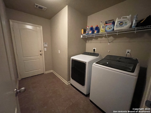 Image 30 of 41 For 5411 Southern Oaks