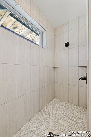 Image 17 of 23 For 139 Stone Canyon