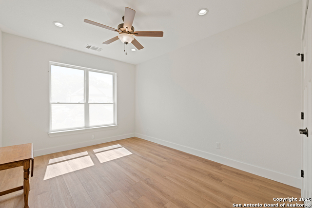 Image 19 of 23 For 139 Stone Canyon