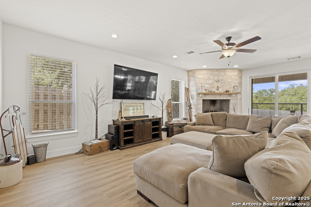 Image 6 of 23 For 139 Stone Canyon