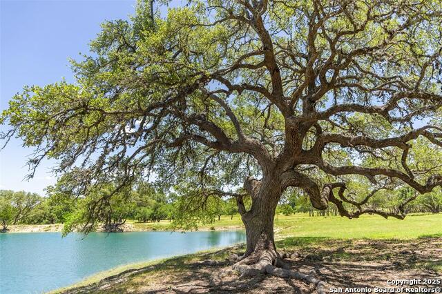 Image 17 of 19 For 938 Lindeman Lane