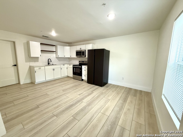 Image 10 of 42 For 2204 San Antonio W 1