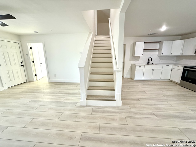 Image 13 of 42 For 2204 San Antonio W 1