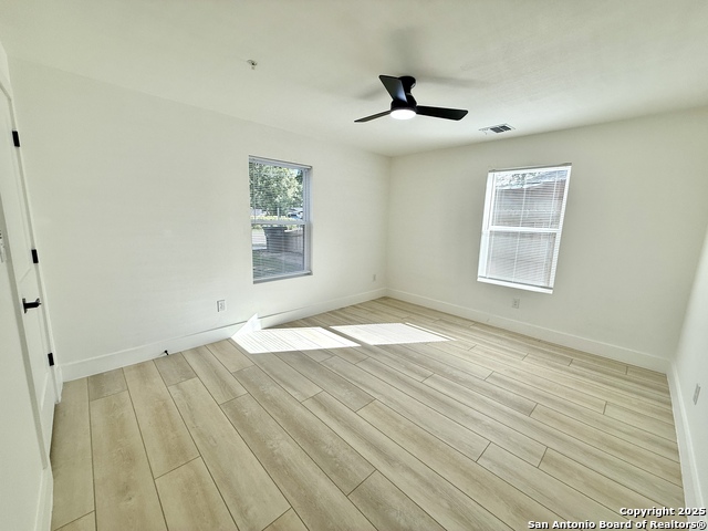 Image 15 of 42 For 2204 San Antonio W 1