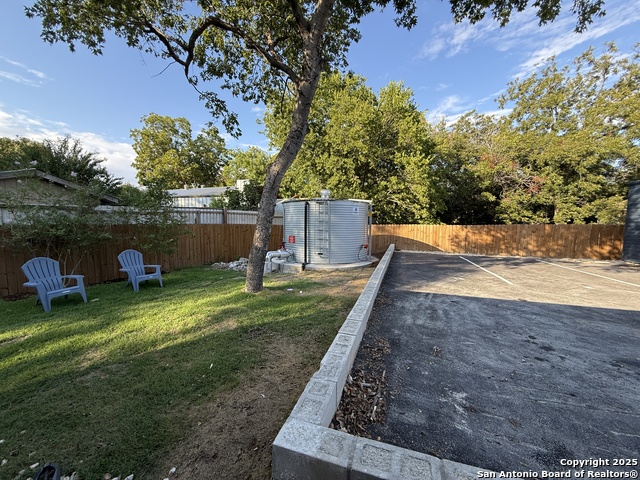 Image 33 of 42 For 2204 San Antonio W 1