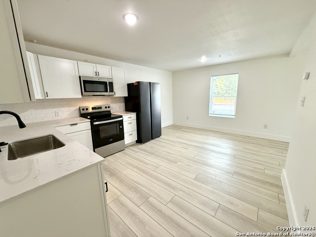 Image 8 of 42 For 2204 San Antonio W 1