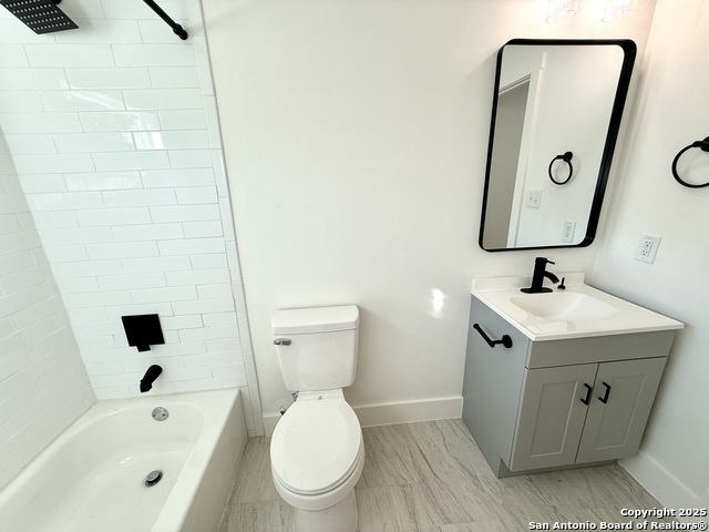 Image 11 of 23 For 2204 San Antonio W 5