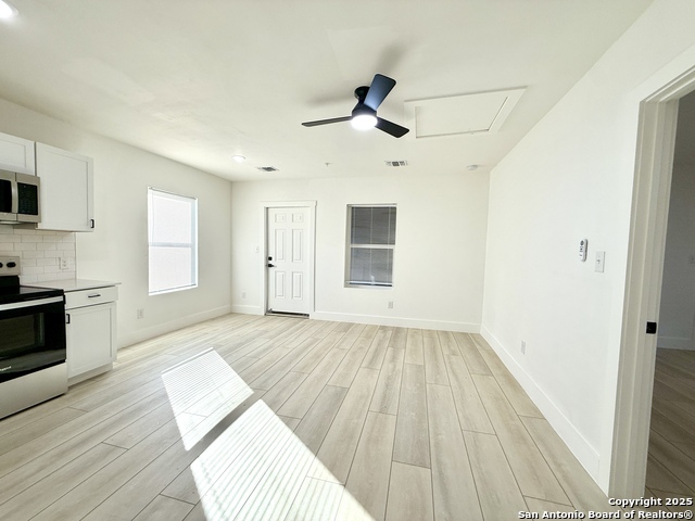 Image 4 of 23 For 2204 San Antonio W 5