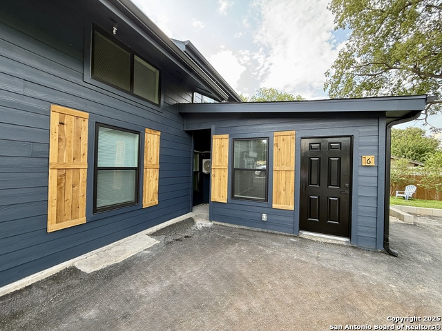 Details for 2204 San Antonio W 6, New Braunfels, TX 78130