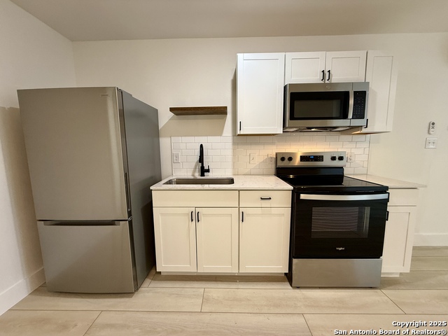 Image 11 of 23 For 2204 San Antonio W 6