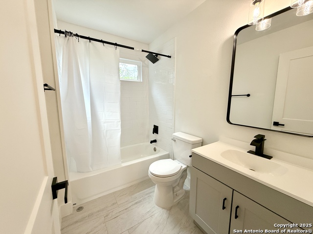 Image 13 of 23 For 2204 San Antonio W 6