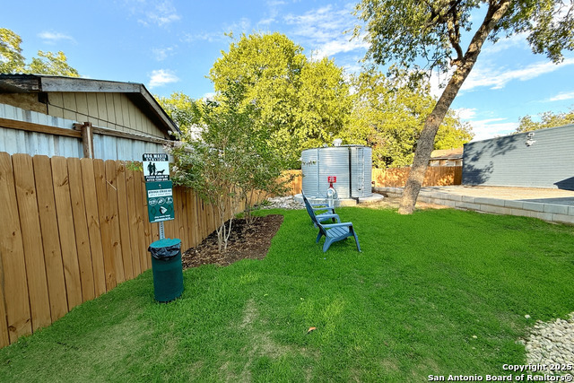 Image 15 of 23 For 2204 San Antonio W 6