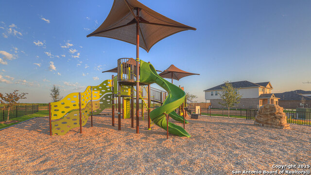 Image 29 of 32 For 112 Raymondville Path