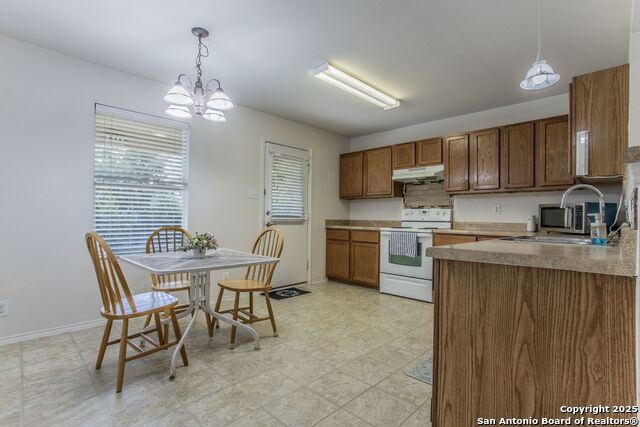 Image 10 of 26 For 10758 Rivera