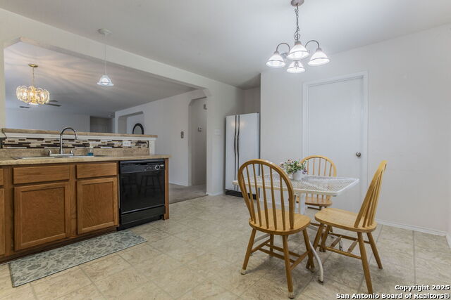 Image 11 of 26 For 10758 Rivera