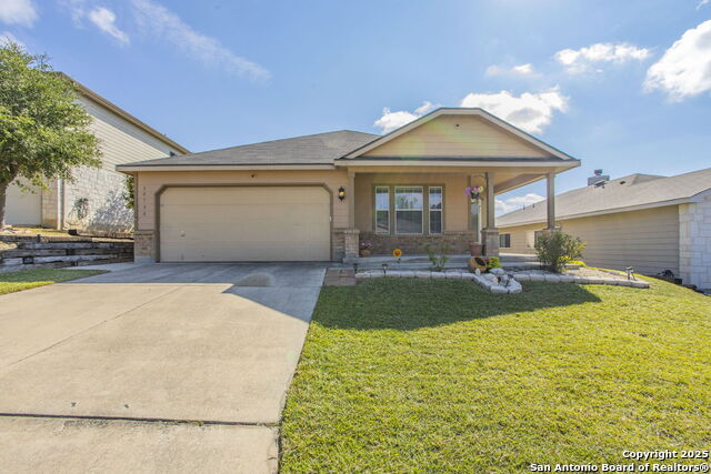 Image 2 of 26 For 10758 Rivera