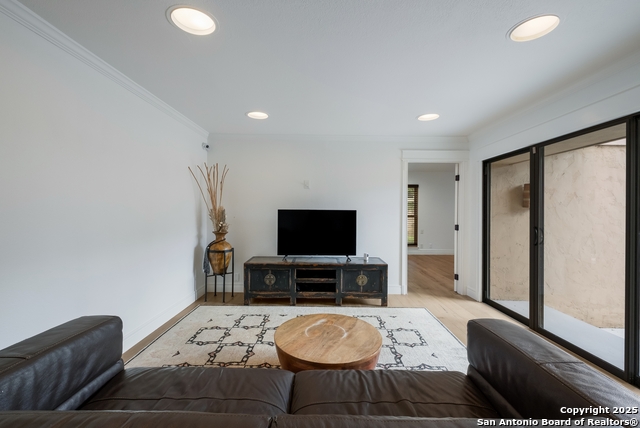 Image 12 of 27 For 11306 Shadow Path