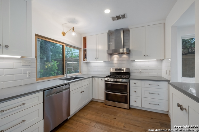 Image 13 of 27 For 11306 Shadow Path