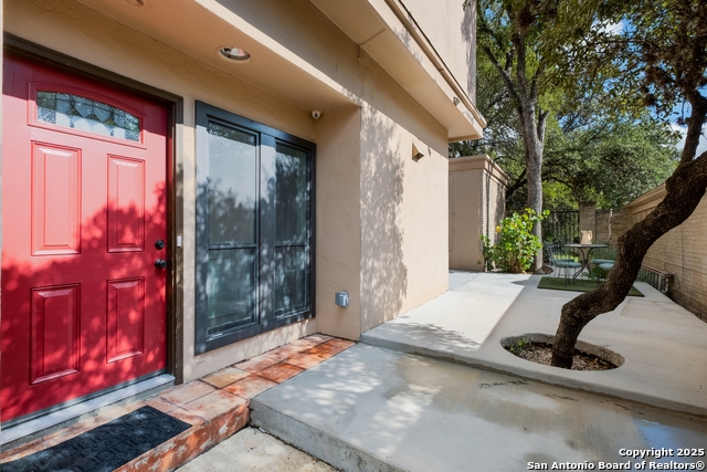 Image 3 of 27 For 11306 Shadow Path