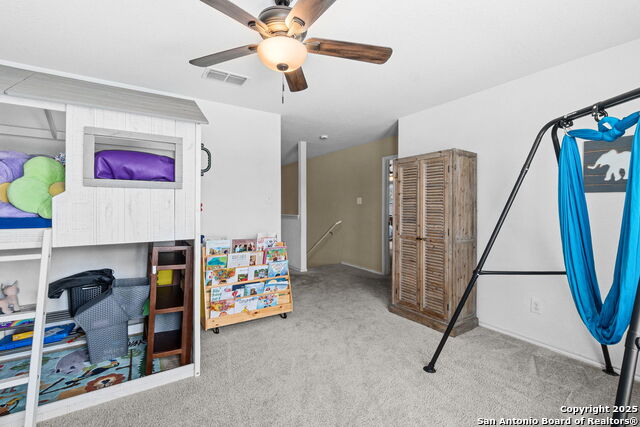 Listing photo id 16 for 11619 Greenwood Oak