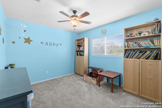 Listing photo id 20 for 11619 Greenwood Oak