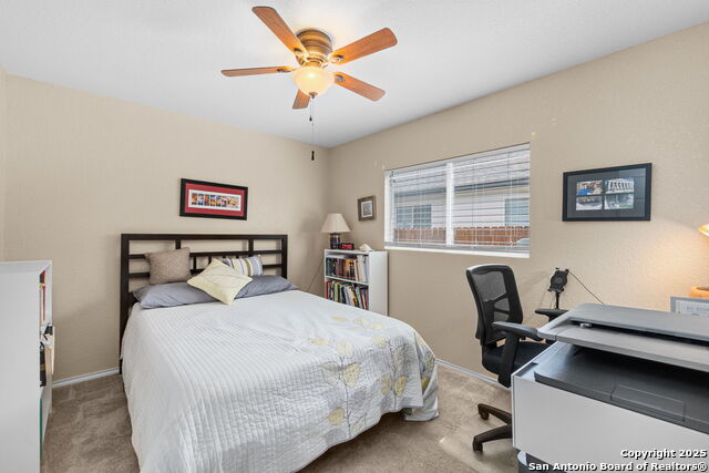 Listing photo id 22 for 11619 Greenwood Oak