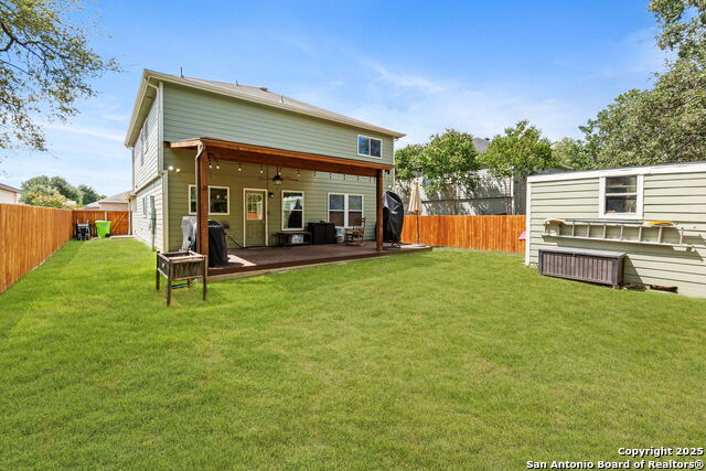 Listing photo id 1 for 11619 Greenwood Oak