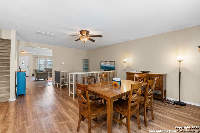 Listing photo id 4 for 11619 Greenwood Oak