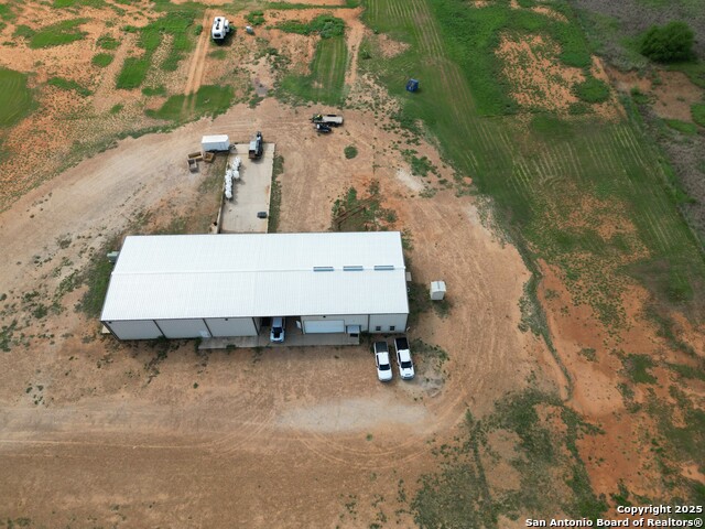 Image 2 of 50 For 13688 I-35 S