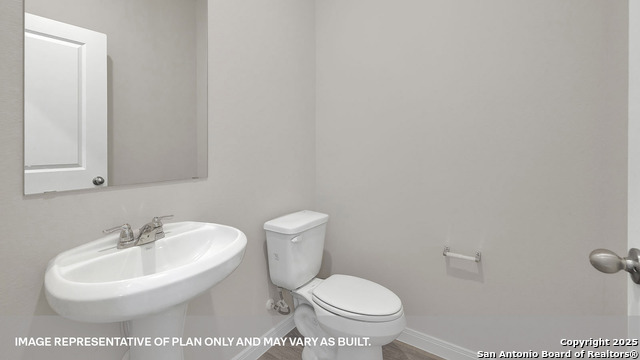 Image 5 of 35 For 217 New Albany Lane