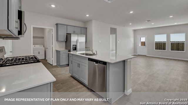 Image 6 of 35 For 217 New Albany Lane