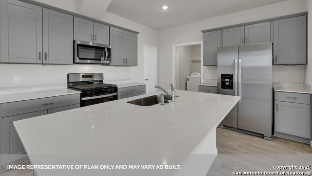 Image 7 of 35 For 217 New Albany Lane