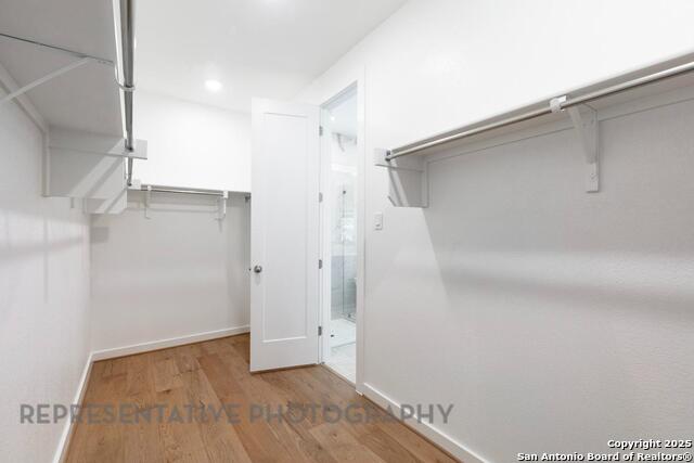 Listing photo id 23 for 8109 Chalk Trace