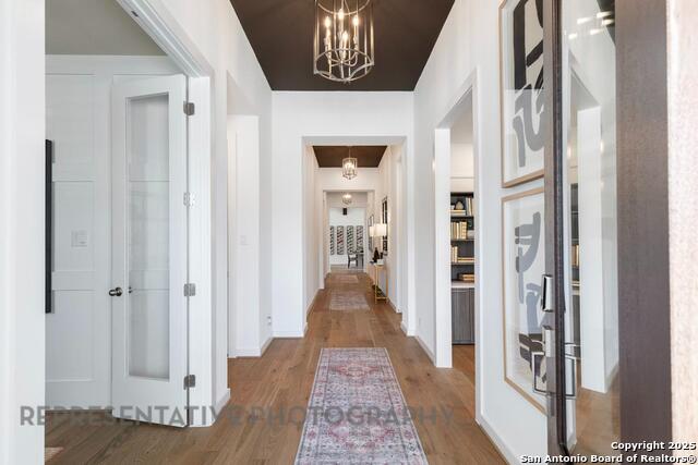 Listing photo id 26 for 8109 Chalk Trace