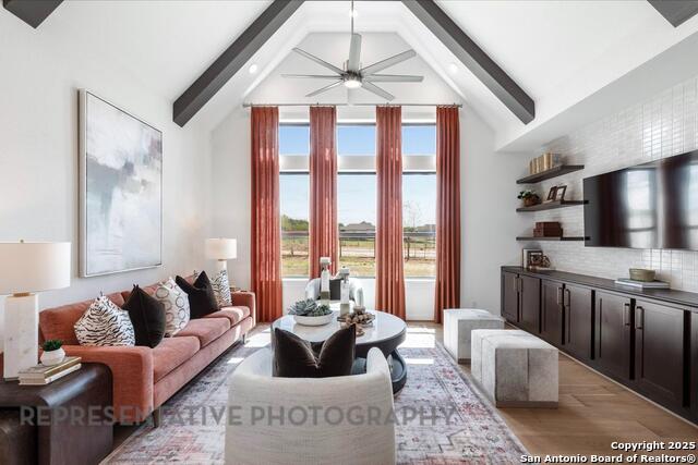 Listing photo id 1 for 8109 Chalk Trace