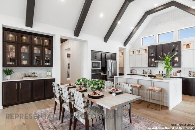 Listing photo id 29 for 8109 Chalk Trace
