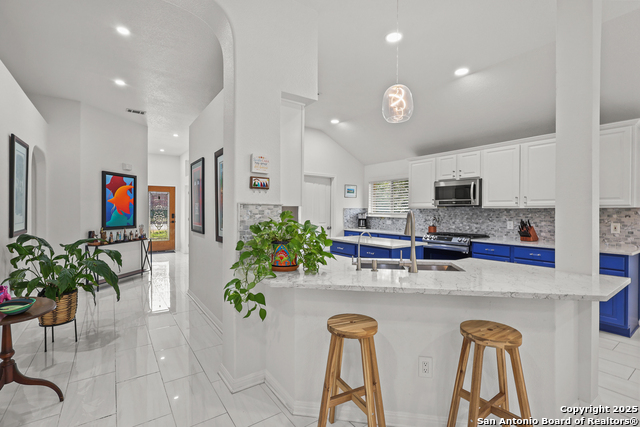 Image 12 of 52 For 10903 Wilson Oaks