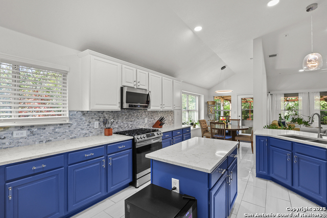 Image 17 of 52 For 10903 Wilson Oaks