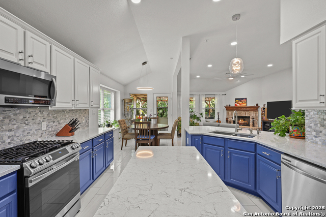 Image 19 of 52 For 10903 Wilson Oaks