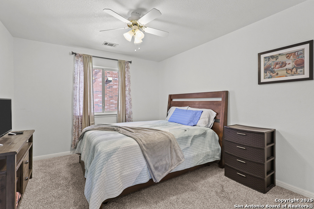 Image 36 of 52 For 10903 Wilson Oaks