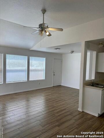 Image 7 of 22 For 6313 Green Top Dr