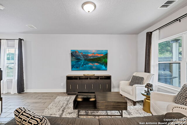 Image 10 of 44 For 16011 Babcock #9