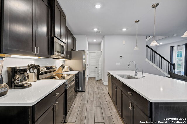 Image 13 of 44 For 16011 Babcock #9