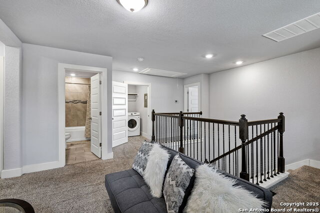 Image 22 of 44 For 16011 Babcock #9